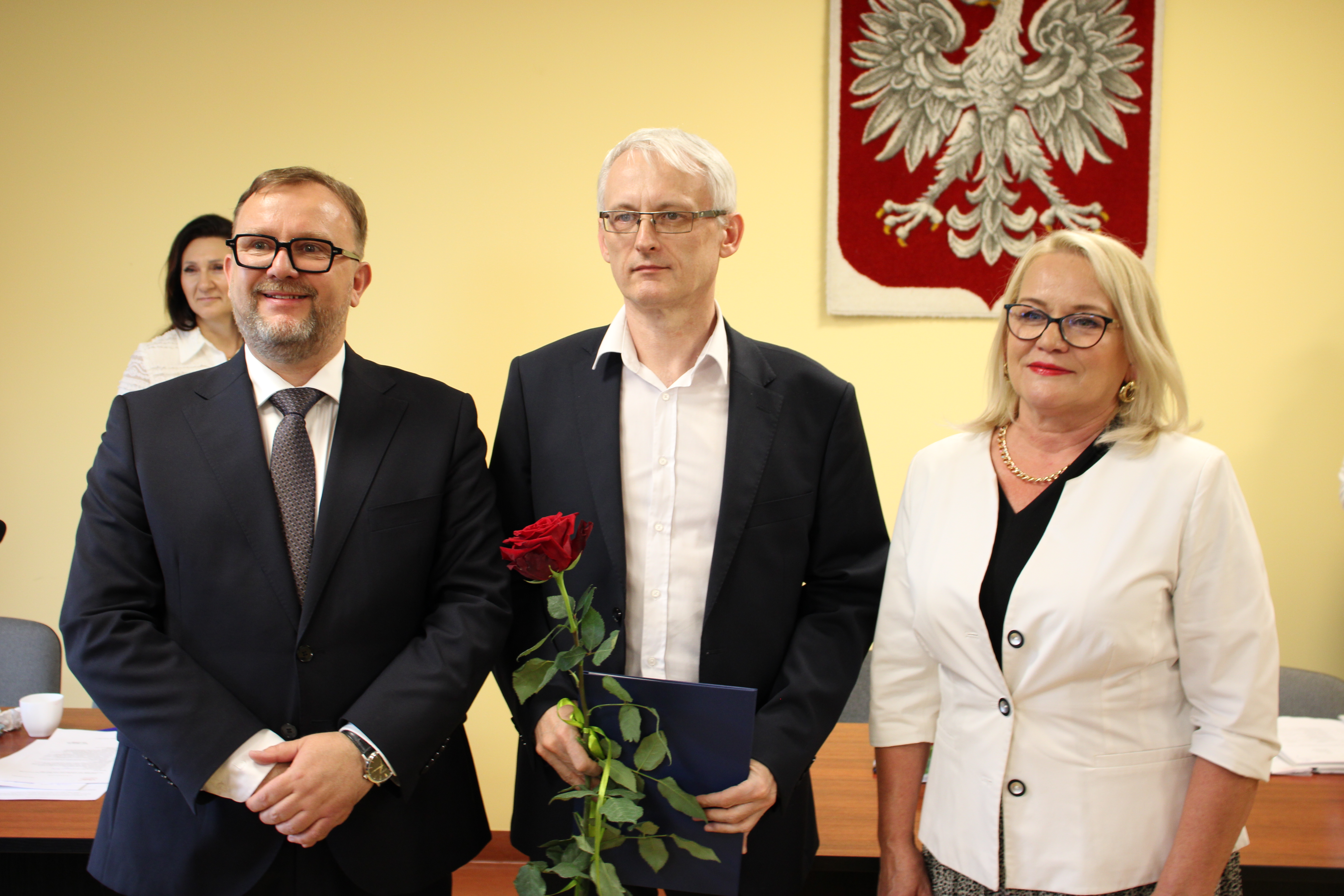 Wręczenie nagród i stypendium dla uczniów za wybitne osiągnięcia w nauce podczas sesji Rady Gminy