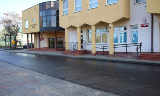 Przebudowa drogi przed budynkiem Urzędu Gminy