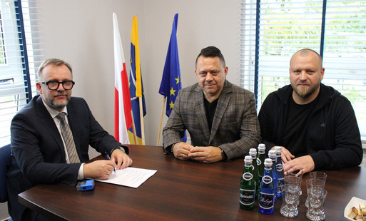 Montaż instalacji fotowoltaicznej na potrzeby Publicznej Szkoły Podstawowej im. Janusza Korczaka w Krzywosądzy